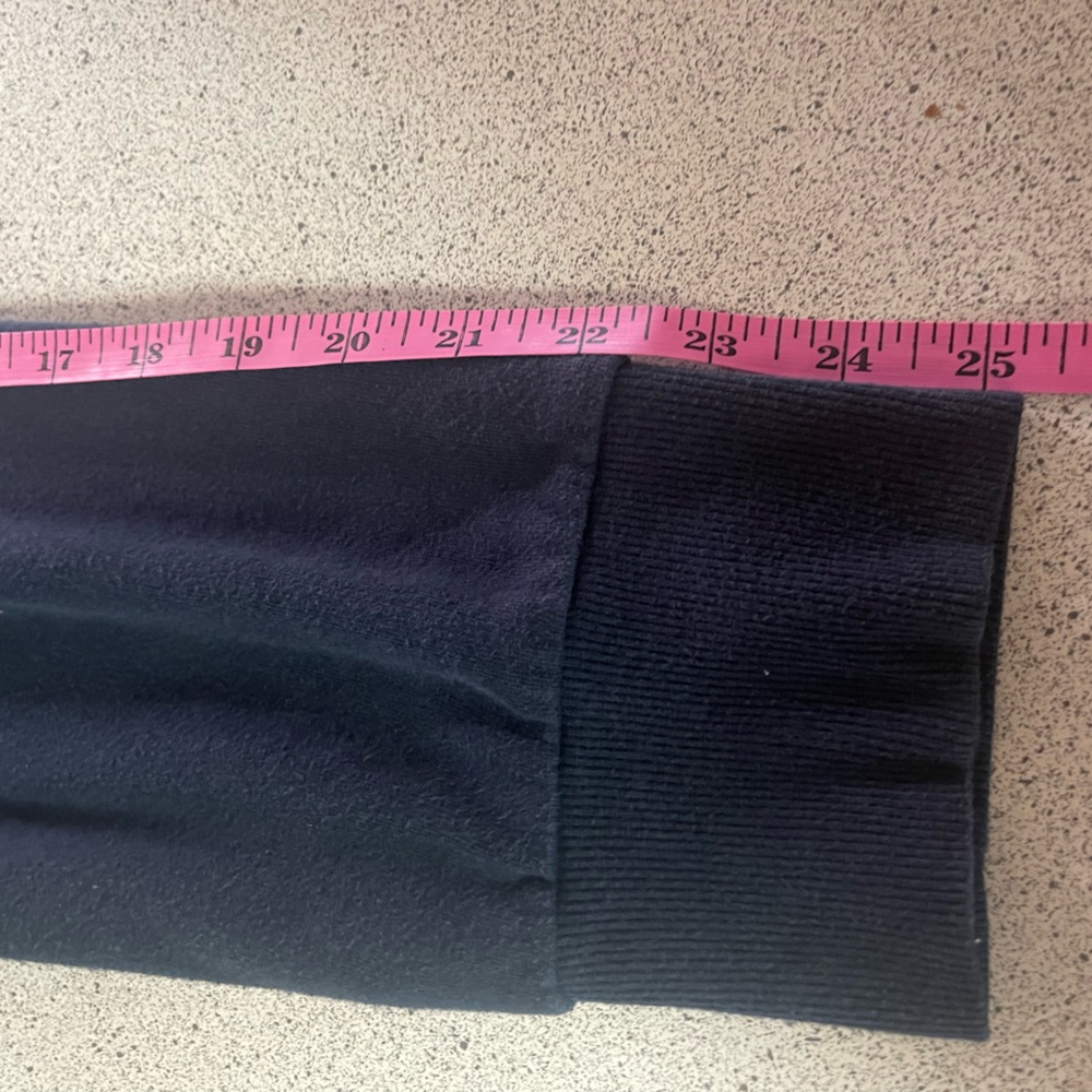 Bench Hoodie - Picture 5 of 8